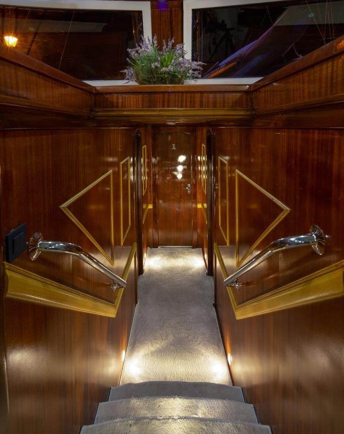 SAINT LUCA yacht charter 1
