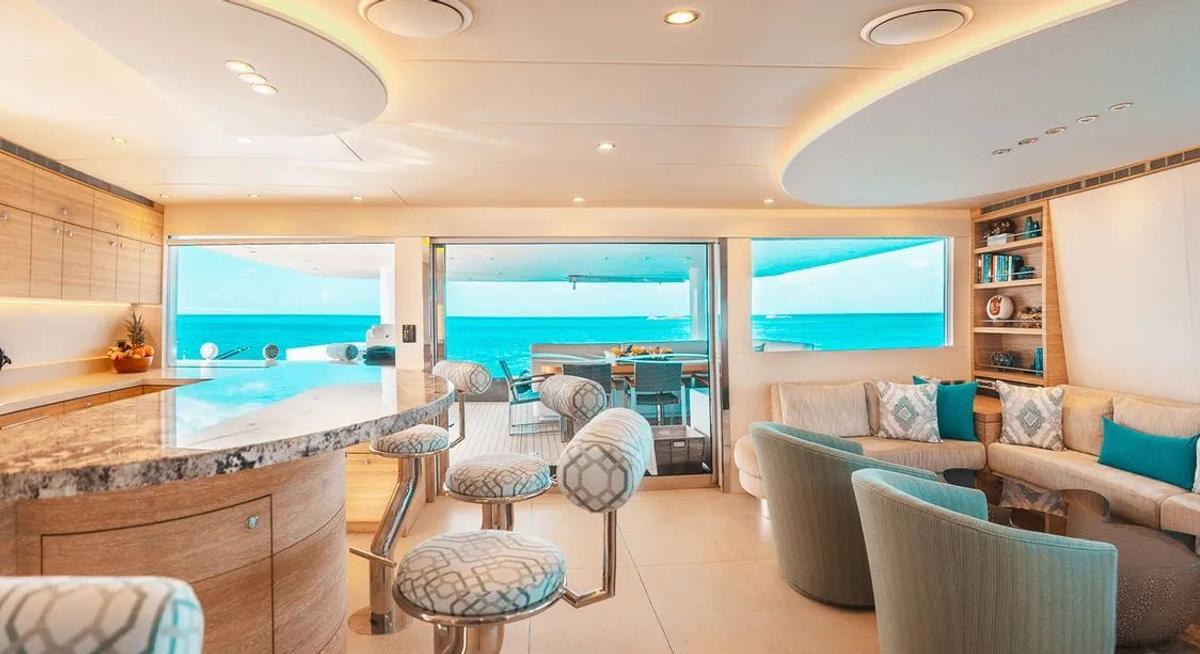 SAMARA yacht charter 2