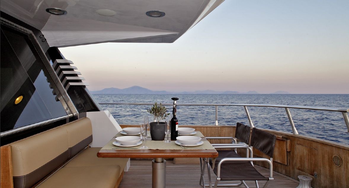 SEA HEART yacht charter 3
