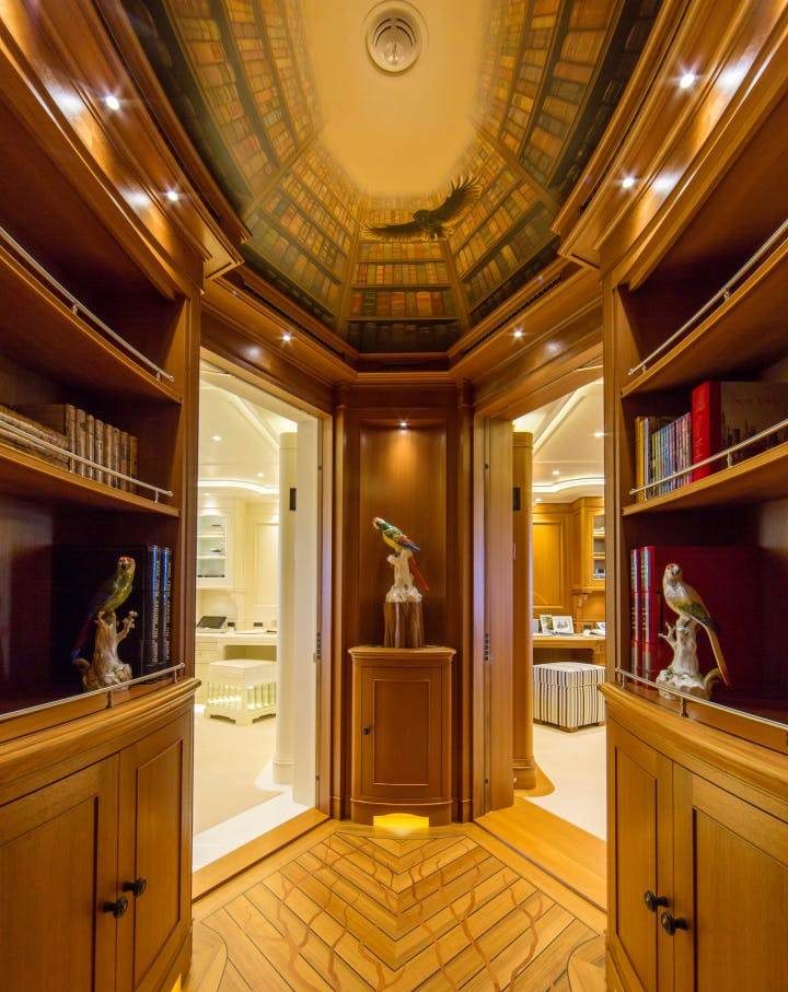 Yacht charter SEA OWL YACHT CHARTER