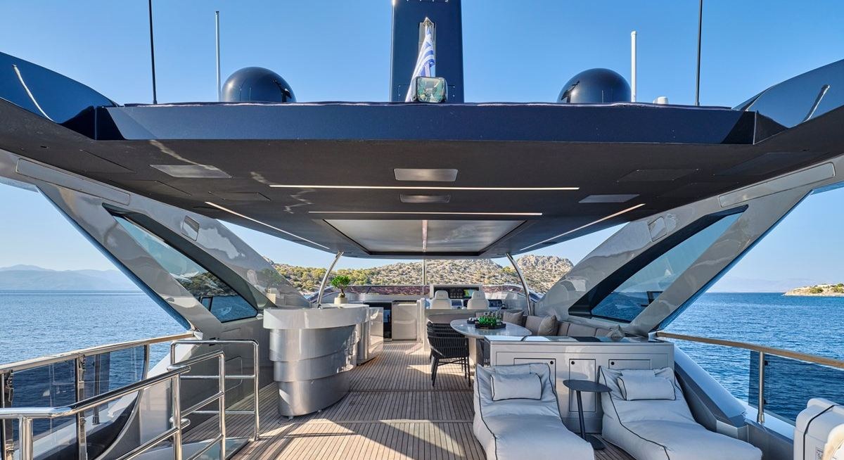 SEAMMETRY yacht charter 3