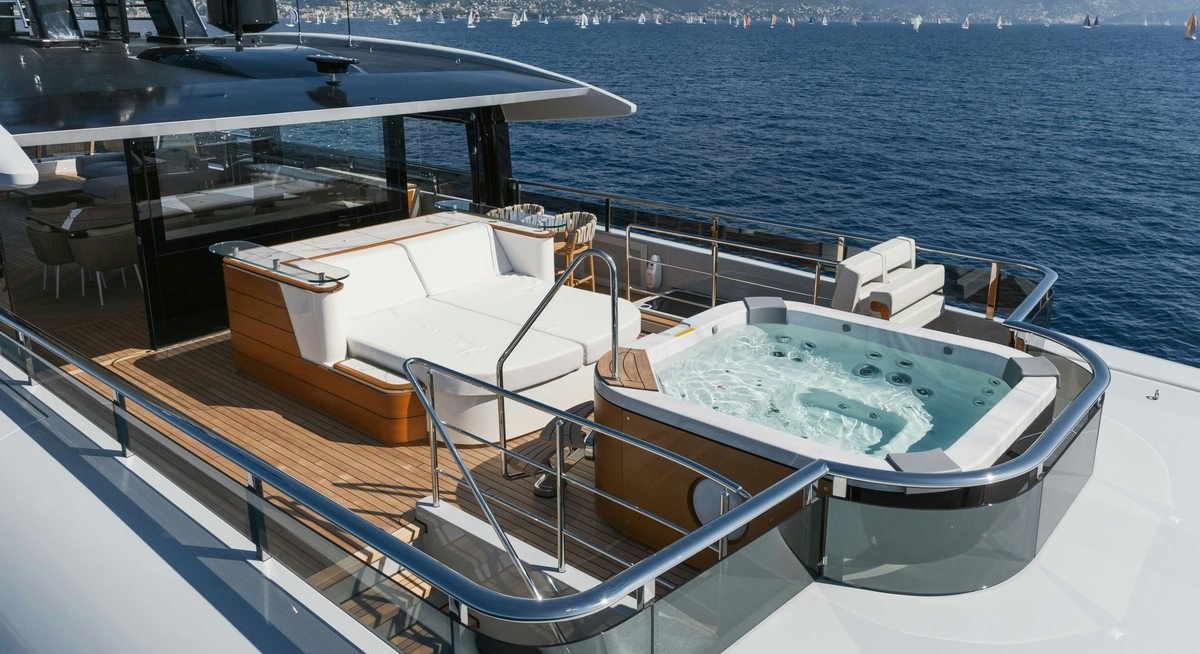 SERENISSIMA I yacht charter 2