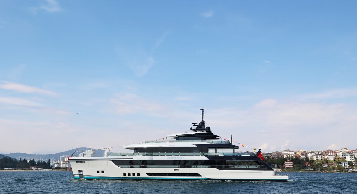 SERENISSIMA II yacht charter 1