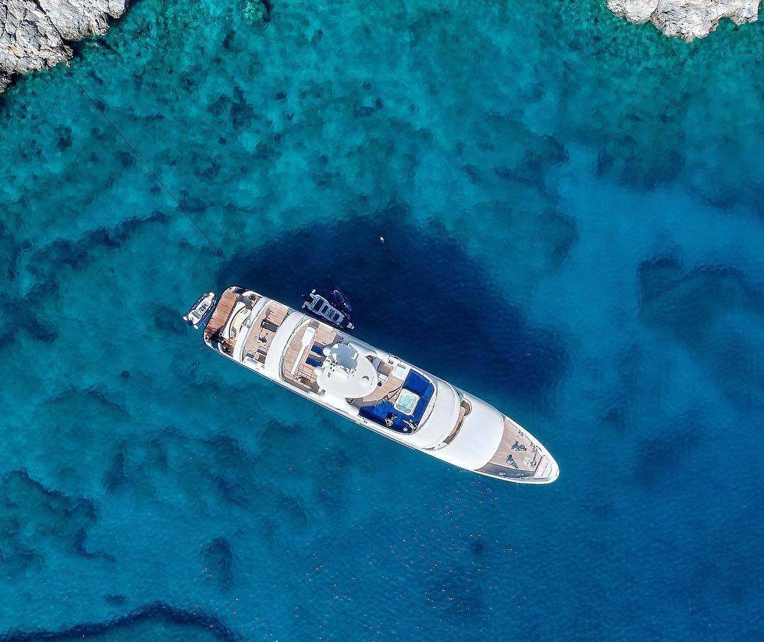 Yacht charter SERENITY II YACHT CHARTER