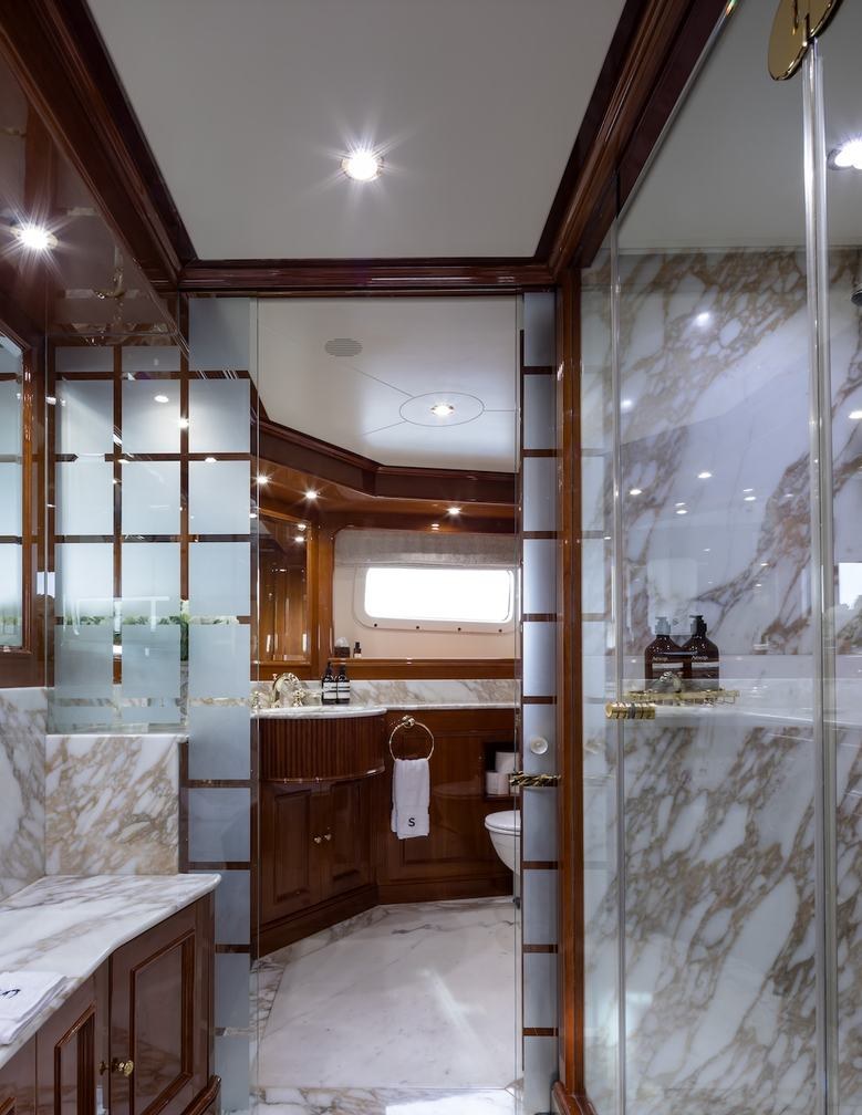 Yacht charter SERENO YACHT CHARTER