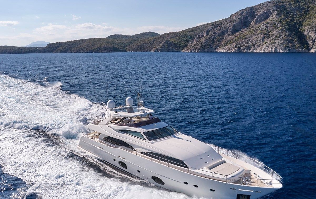 SEVEN S yacht charter 1