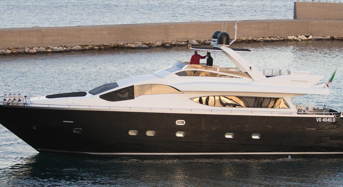 SEVEN STARS yacht charter 5