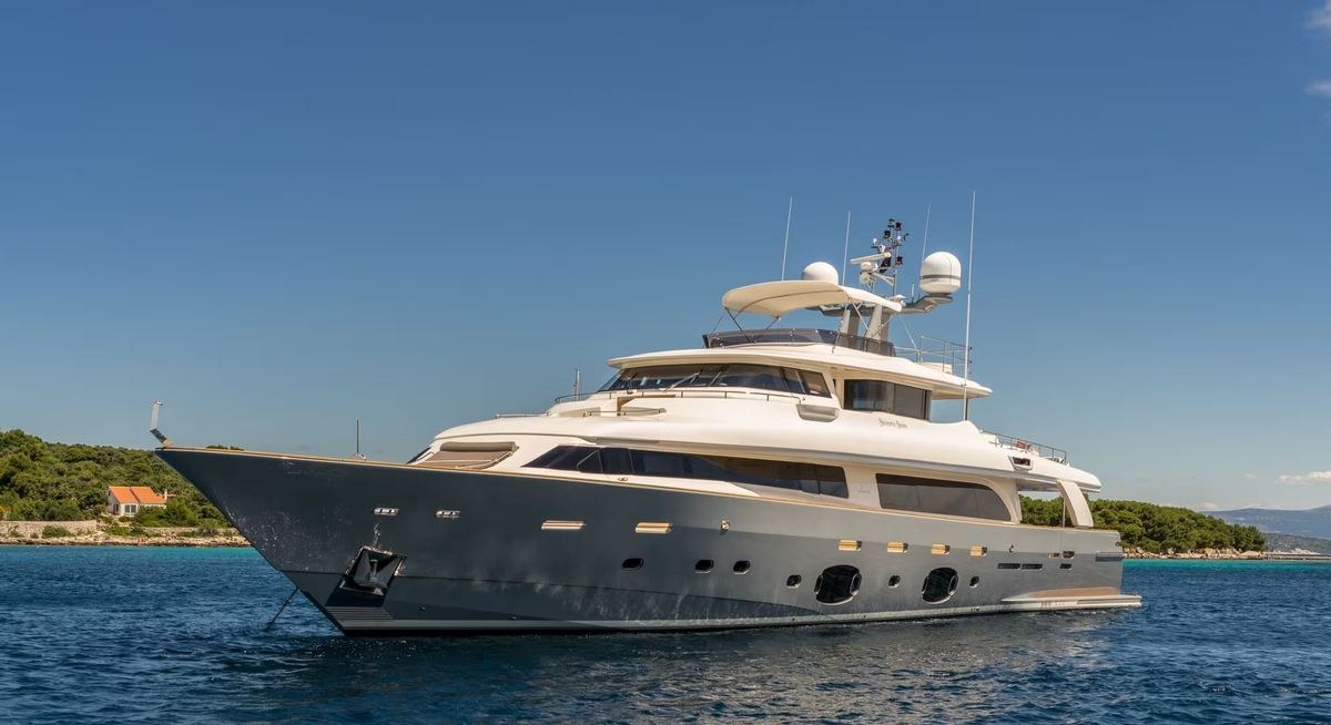 تأجير يخت SEVENTH SENSE YACHT CHARTER