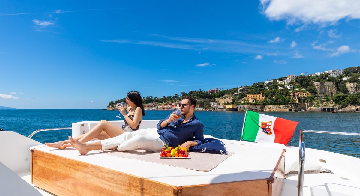 SHANGRA yacht charter 1