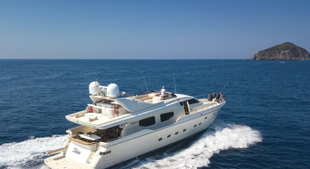 SILVIA yacht charter 5