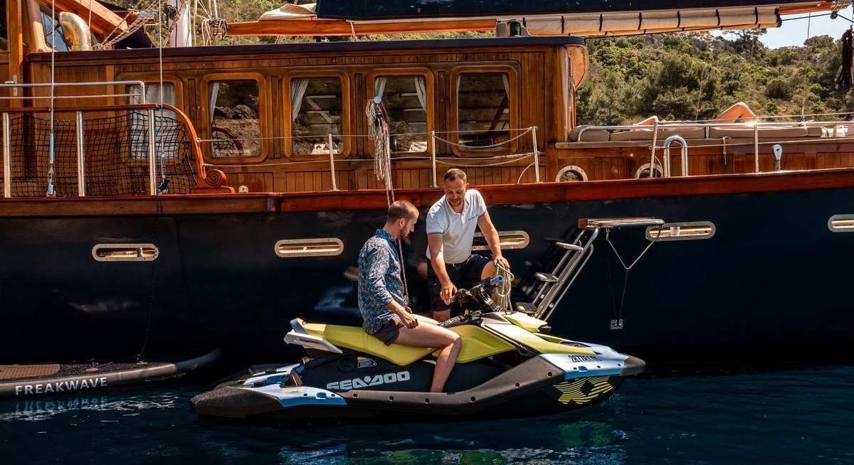 SMART SPIRIT 1 yacht charter 2