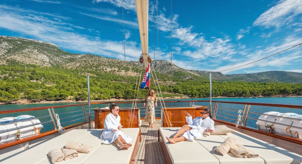 SON DE MAR yacht charter 3