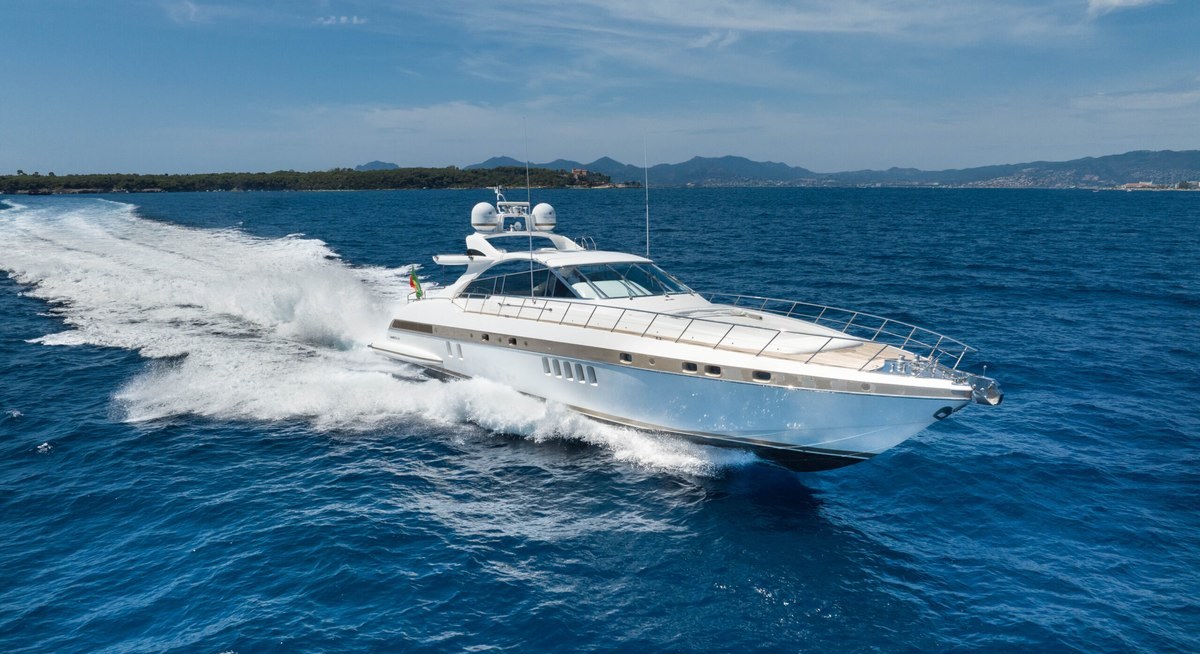 STEALTH ONE yacht charter 1