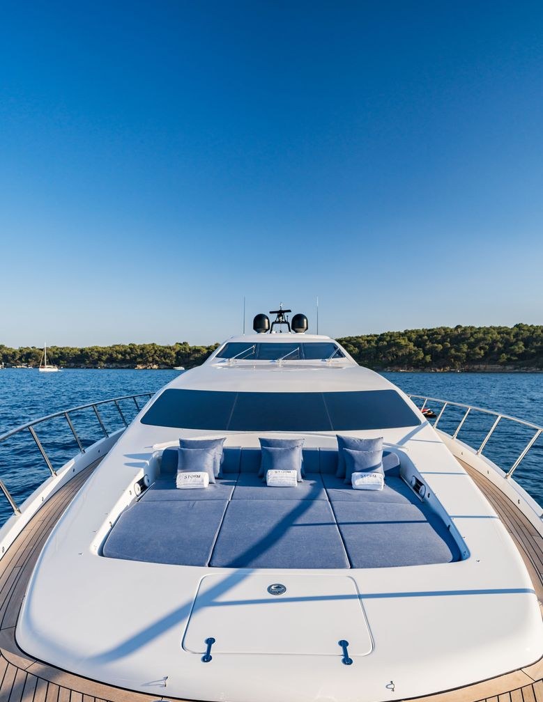 STORM YACHT CHARTER yacht charter