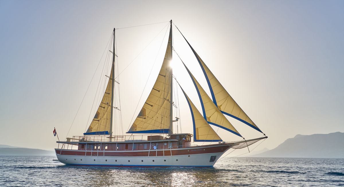 TAJNA MORA yacht charter 1