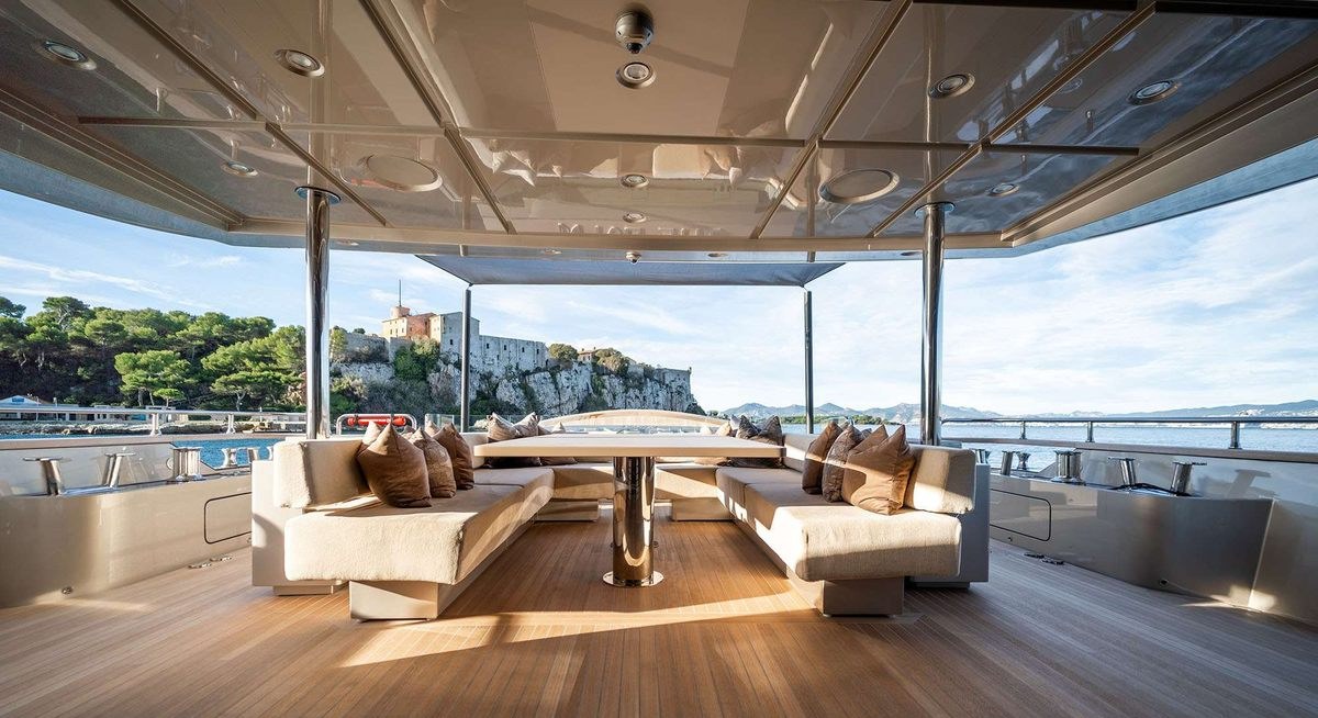 THE PALM yacht charter 3