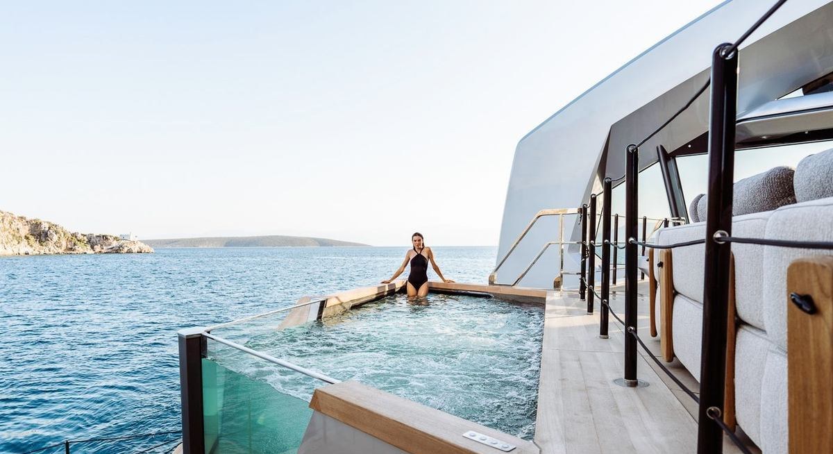 THIS IS IT yacht charter 4