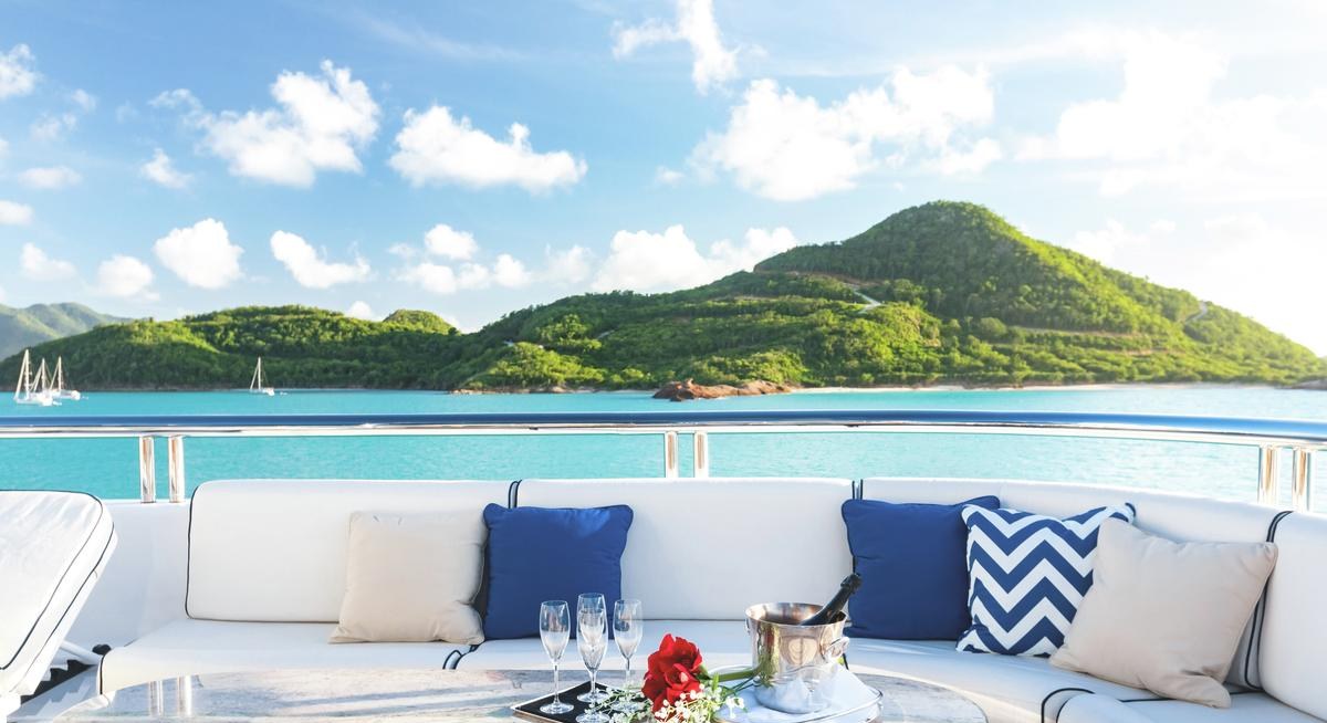 TITANIA yacht charter 3