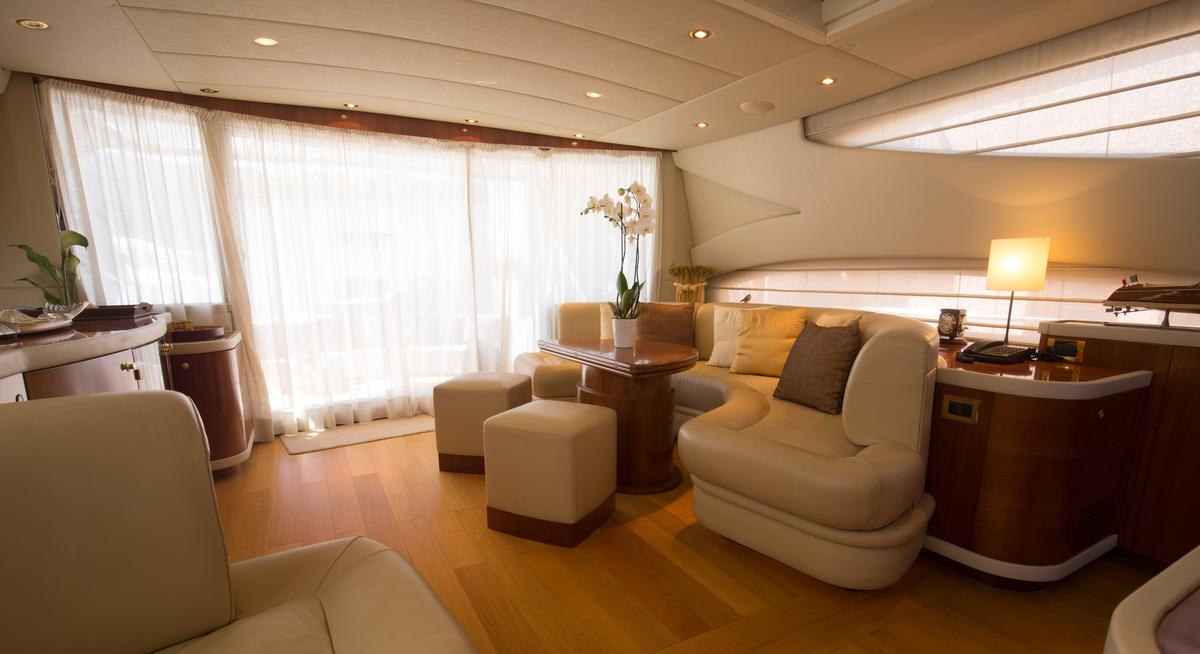 TIUNA yacht charter 4