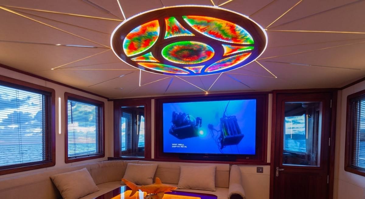 U-BOAT NAVIGATOR yacht charter 2