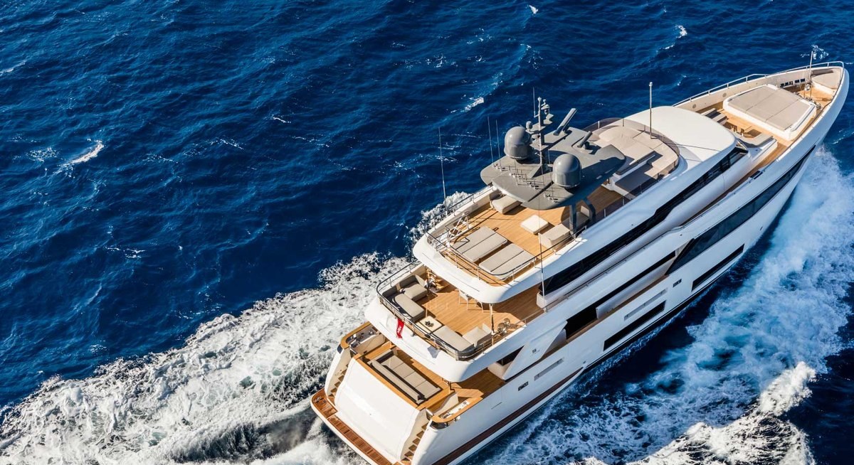 UPSTREAM yacht charter 3
