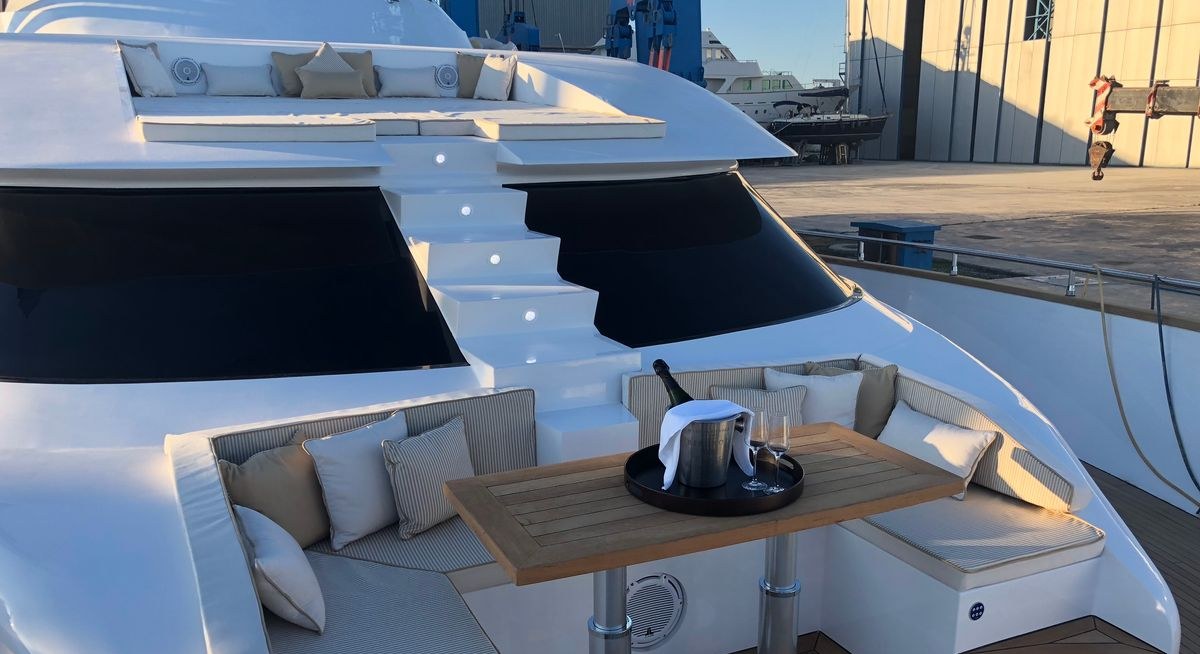 VILLA SUL MARE yacht charter 3