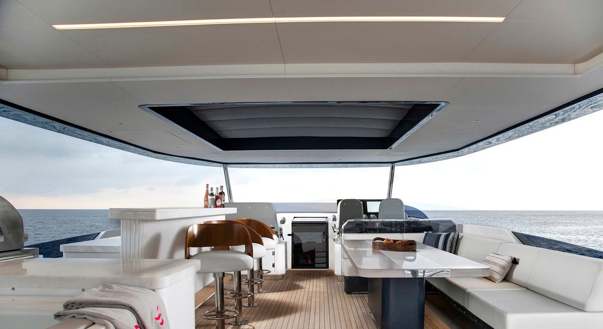 VITAMINA GRANDE yacht charter 3