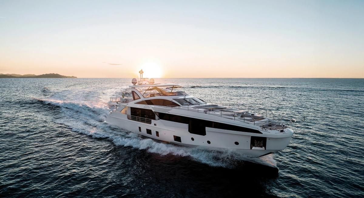 Yacht charter VOLANTE YACHT CHARTER