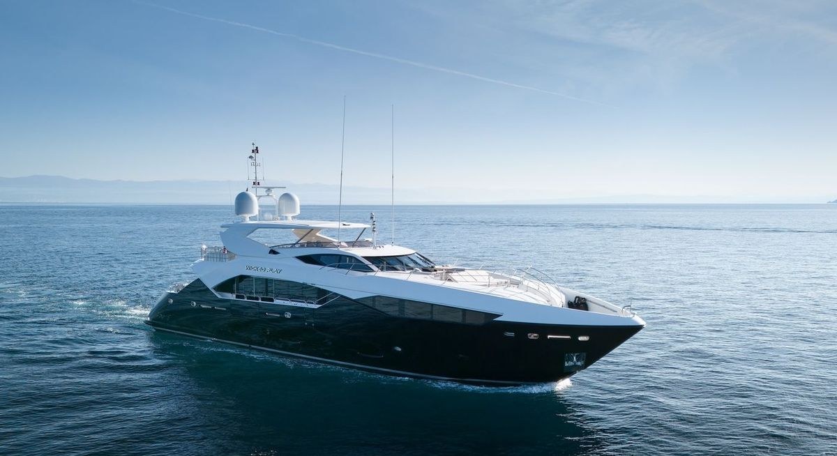 Yacht charter WICKED PLAY YACHT CHARTER