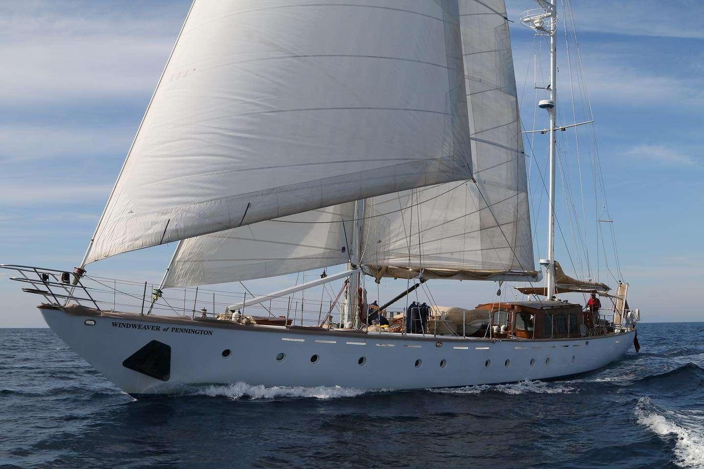 Yacht charter WINDWEAVER OF PENNINGTON YACHT CHARTER