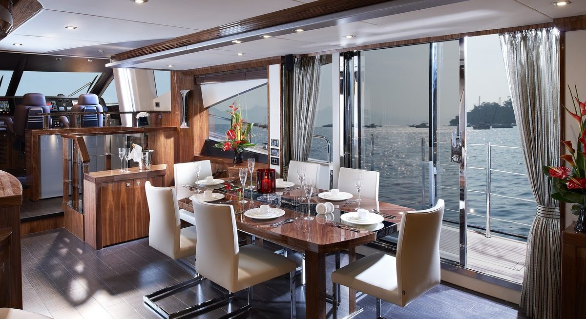 YOUNAN yacht charter 3