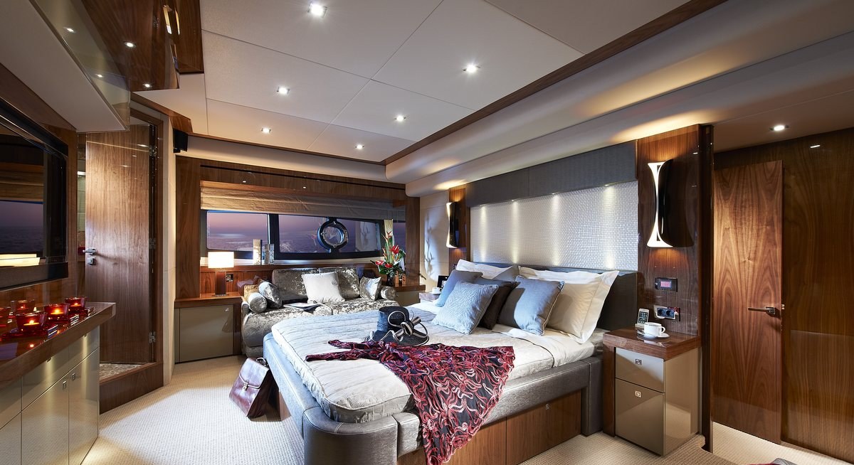 YOUNAN yacht charter 5