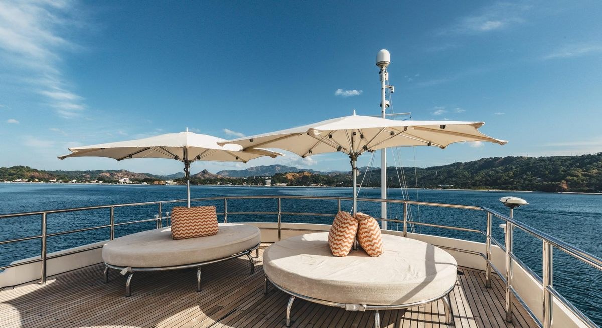 ZEEPAARD yacht charter 3